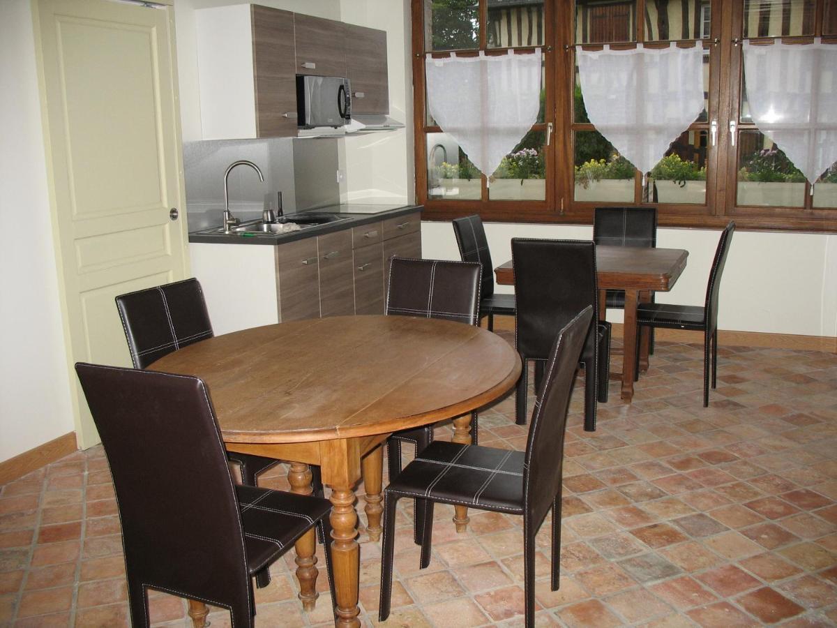 Chambres D'Hotes Les Hostises De Boscherville Saint-Martin-de-Boscherville Buitenkant foto